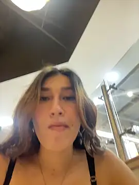 Isa Villamarin online show from 10.08.25