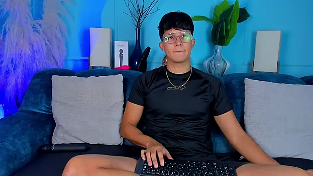 Leo Savage  online show from 01.10.26