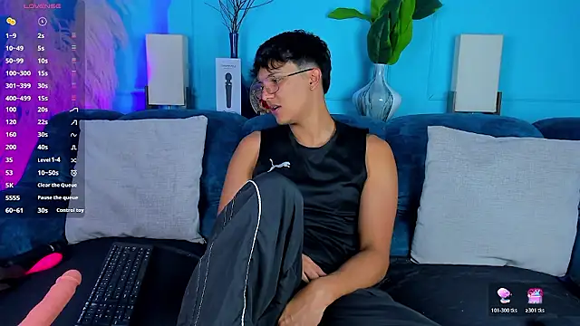 Leo Savage  online show from 01.14.26