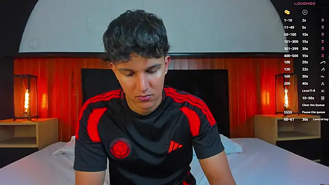 Leo Savage  online show from 04.20.26