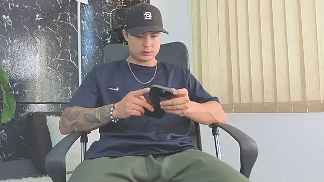 Alexander ferre online show from 04.10.26