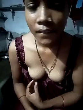 Snapshot of SEXY-MAHI4 chatting on 09.25.25 SEXY-MAHI4 online show from 09.25.25