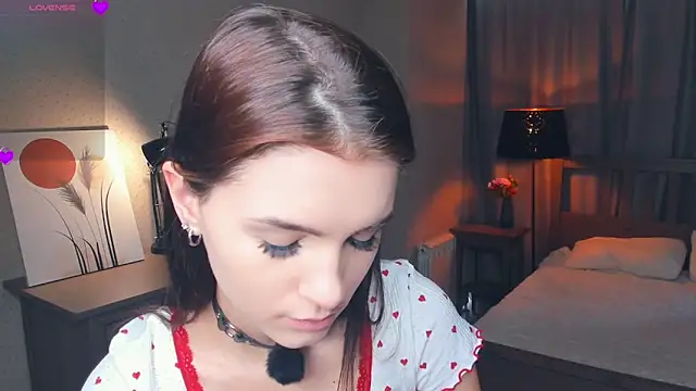 Snapshot of TeriRipka chatting on 09.10.25 TeriRipka online show from 09.10.25