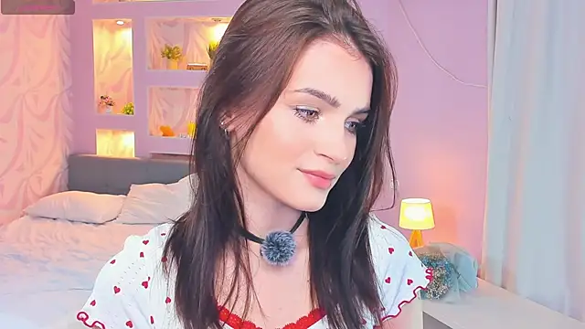 Snapshot of TeriRipka chatting on 10.25.25 TeriRipka online show from 10.25.25