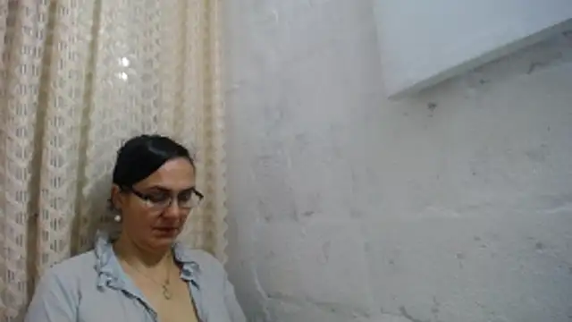 gabbyparker  online show from 12.18.25