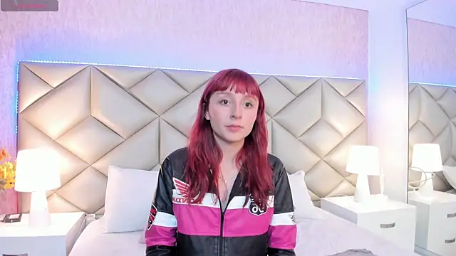 dafnne hall online show from 09.09.25