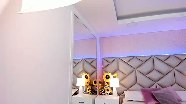 dafnne hall online show from 10.09.25