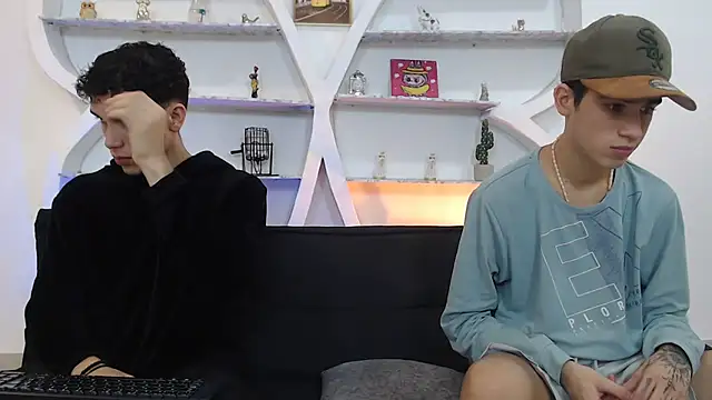 THREE GUYS HOT online show from 12.02.25