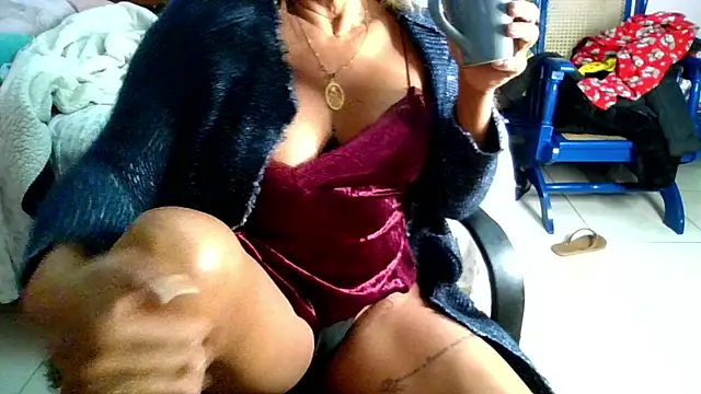 ju muniz01 online show from 05.25.26