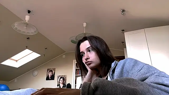 Snapshot of DarlineBrustera chatting on 09.13.25 DarlineBrustera online show from 09.13.25