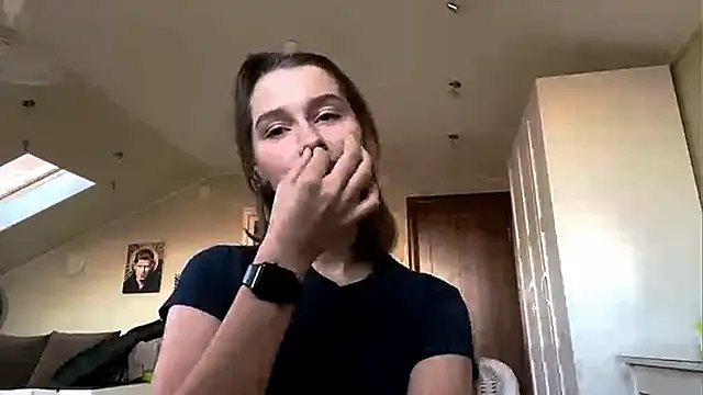 Snapshot of DarlineBrustera chatting on 10.02.25 DarlineBrustera online show from 10.02.25