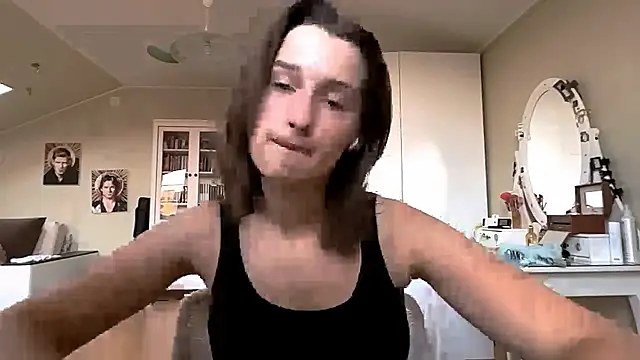 Snapshot of DarlineBrustera chatting on 10.07.25 DarlineBrustera online show from 10.07.25