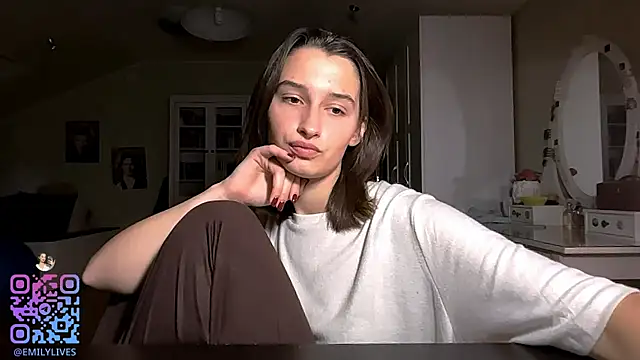 Snapshot of DarlineBrustera chatting on 11.01.25 DarlineBrustera online show from 11.01.25