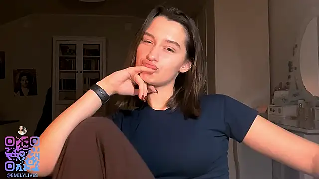 Snapshot of DarlineBrustera chatting on 11.16.25 DarlineBrustera online show from 11.16.25