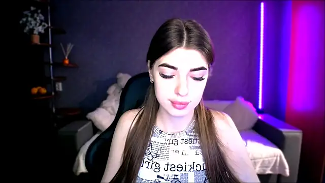 Snapshot of Dianaa_Lee0 chatting on 09.10.25 Dianaa Lee0 online show from 09.10.25