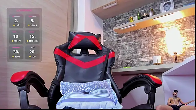 Snapshot of Theimperialboys_ chatting on 10.25.25 Theimperialboys online show from 10.25.25