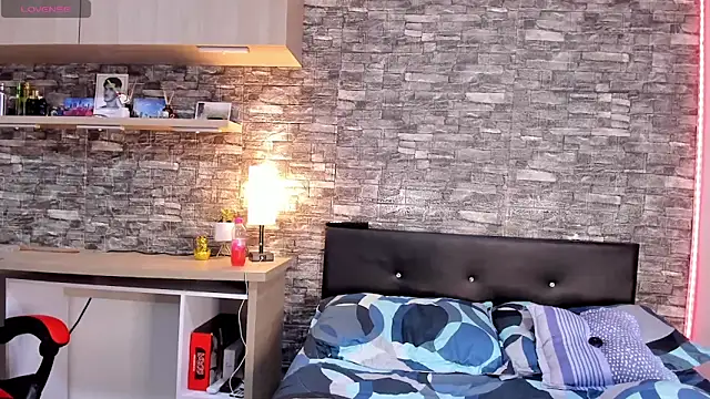 Snapshot of Theimperialboys_ chatting on 12.04.25 Theimperialboys online show from 12.04.25