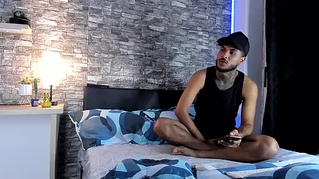 Snapshot of Theimperialboys_ chatting on 12.15.25 Theimperialboys online show from 12.15.25