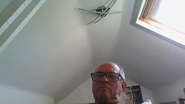 Snapshot of naughtygrandad1 chatting on 09.28.25 naughtygrandad1 online show from 09.28.25
