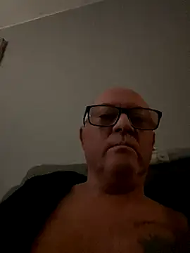 Snapshot of naughtygrandad1 chatting on 10.16.25 naughtygrandad1 online show from 10.16.25