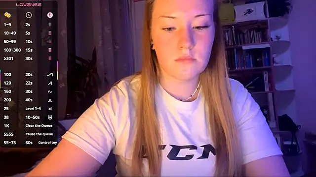 PandaFluff online show from 09.11.25