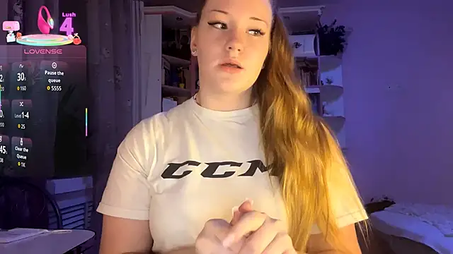 PandaFluff online show from 09.24.25