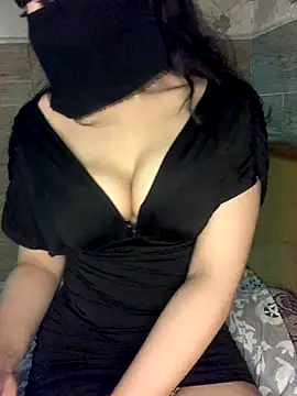 Dahab  online show from 10.13.25