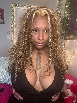 MistiSavannah online show from 04.11.26