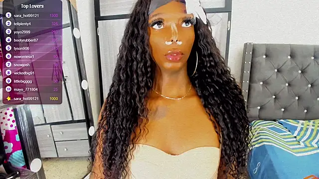 Sara hot12112 online show from 10.24.25