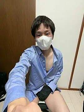 Snapshot of gHayato chatting on 03.01.26 gHayato online show from 03.01.26