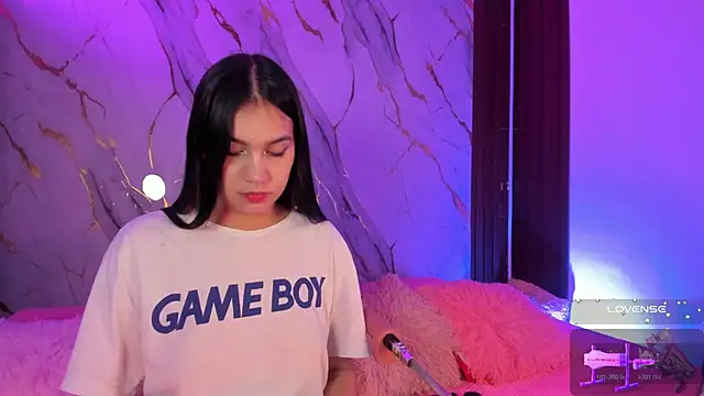 Snapshot of Emmiicute chatting on 12.20.25 Emmiicute online show from 12.20.25