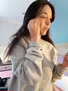 Alfonsina  online show from 02.20.26