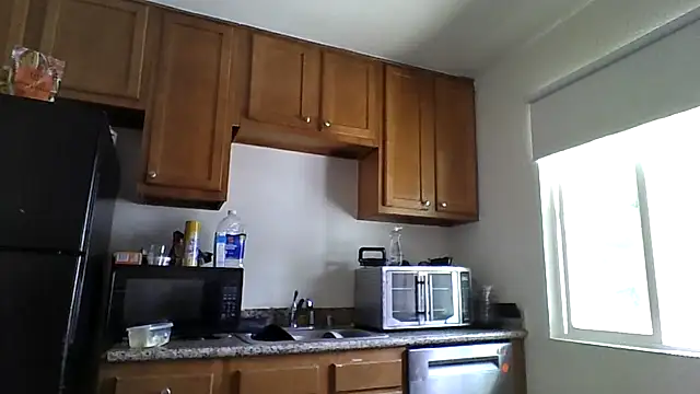 OnlyOneMeeks online show from 04.22.26