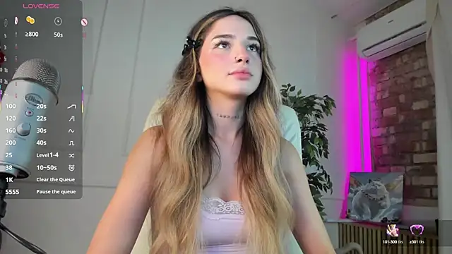 Blessed Molly online show from 09.28.25