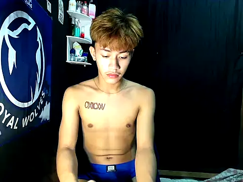 naughtyboyloy 0 online show from 10.30.25