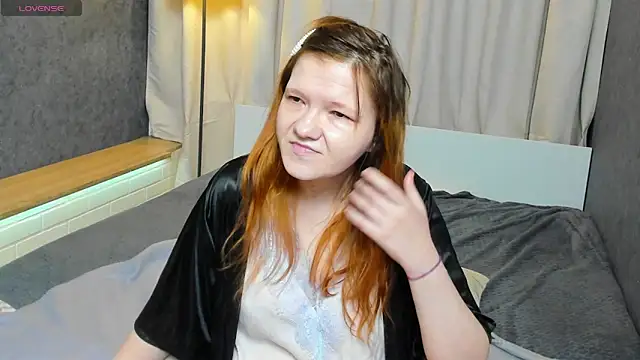 Nora lovvvv online show from 10.22.25