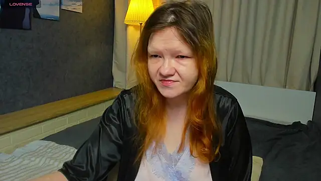 Nora lovvvv online show from 11.22.25