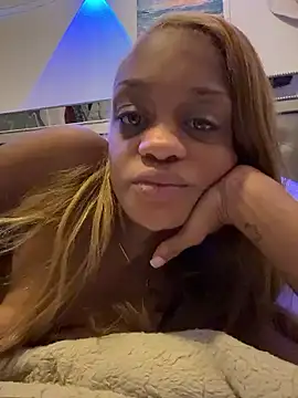 Snapshot of Angelbunnyy chatting on 01.13.26 Angelbunnyy online show from 01.13.26