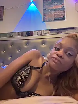 Snapshot of Angelbunnyy chatting on 02.02.26 Angelbunnyy online show from 02.02.26