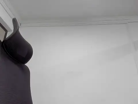 Snapshot of dalila_macherano1 chatting on 10.22.25 dalila macherano1 online show from 10.22.25