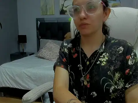 Snapshot of dalila_macherano1 chatting on 11.03.25 dalila macherano1 online show from 11.03.25