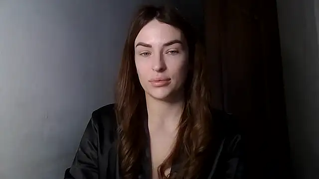 Snapshot of MandiBrooks chatting on 11.18.25 MandiBrooks online show from 11.18.25