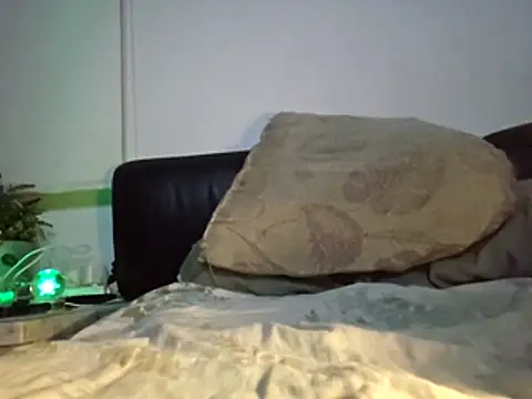 Snapshot of deviansilva chatting on 02.27.26 deviansilva online show from 02.27.26