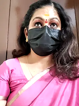 Snapshot of Sweetie_swetha37 chatting on 09.11.25 Sweetie swetha37 online show from 09.11.25