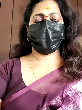 Snapshot of Sweetie_swetha37 chatting on 09.20.25 Sweetie swetha37 online show from 09.20.25