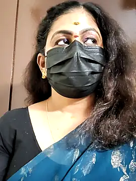 Snapshot of Sweetie_swetha37 chatting on 09.22.25 Sweetie swetha37 online show from 09.22.25