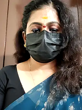 Snapshot of Sweetie_swetha37 chatting on 09.23.25 Sweetie swetha37 online show from 09.23.25