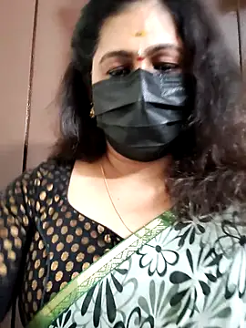 Snapshot of Sweetie_swetha37 chatting on 09.24.25 Sweetie swetha37 online show from 09.24.25