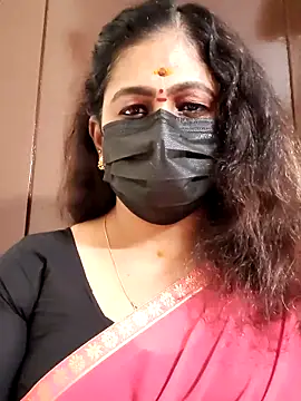 Snapshot of Sweetie_swetha37 chatting on 09.26.25 Sweetie swetha37 online show from 09.26.25