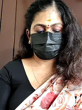 Snapshot of Sweetie_swetha37 chatting on 09.27.25 Sweetie swetha37 online show from 09.27.25